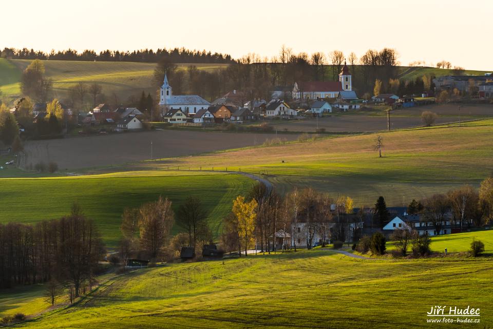 Jarní Vysočina u Sněžného