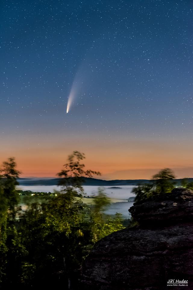 Kometa Neowise nad Paseckou skálou 4