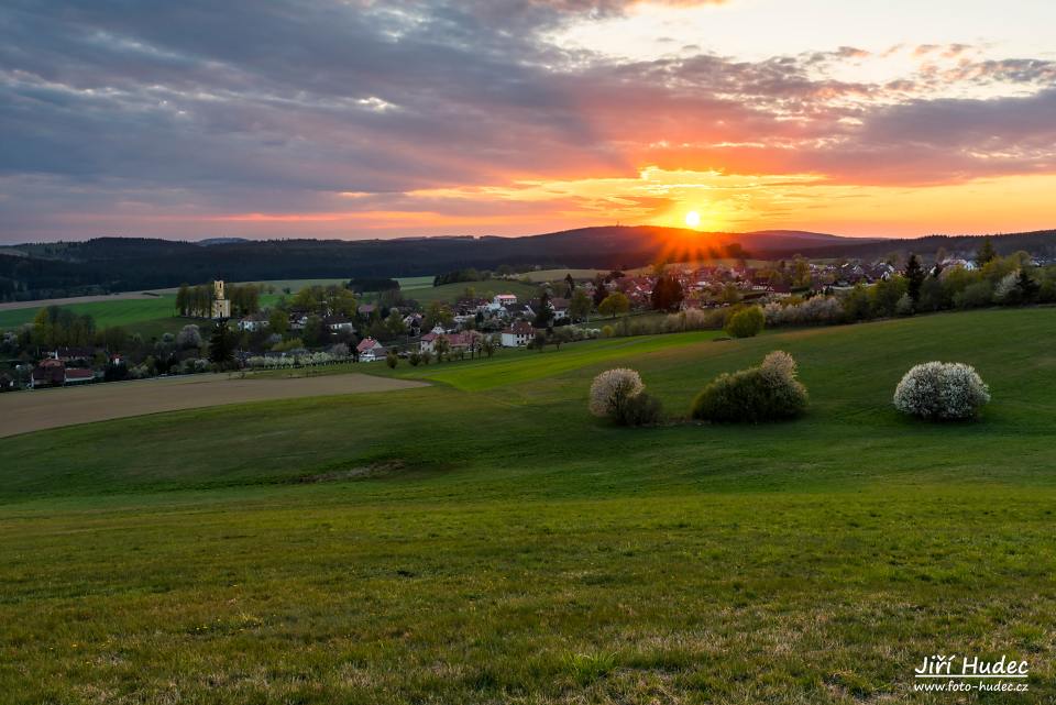 Kouzelný západ slunce nad Lískem 4