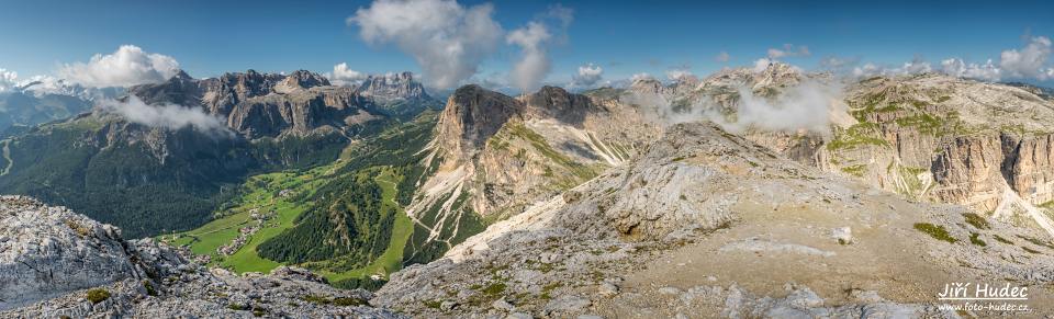 Panorama ze Sassongheru