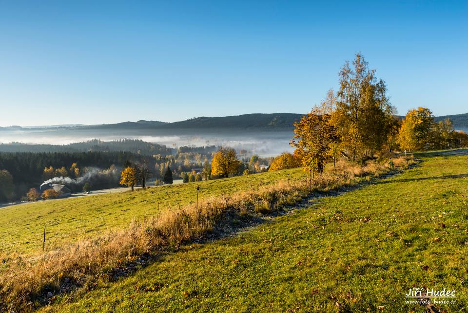 Podzimní mlhavé ráno na Českých Křižánkách 1