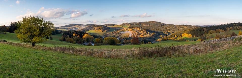 Podzimní panorama nad Novým Jimramovem