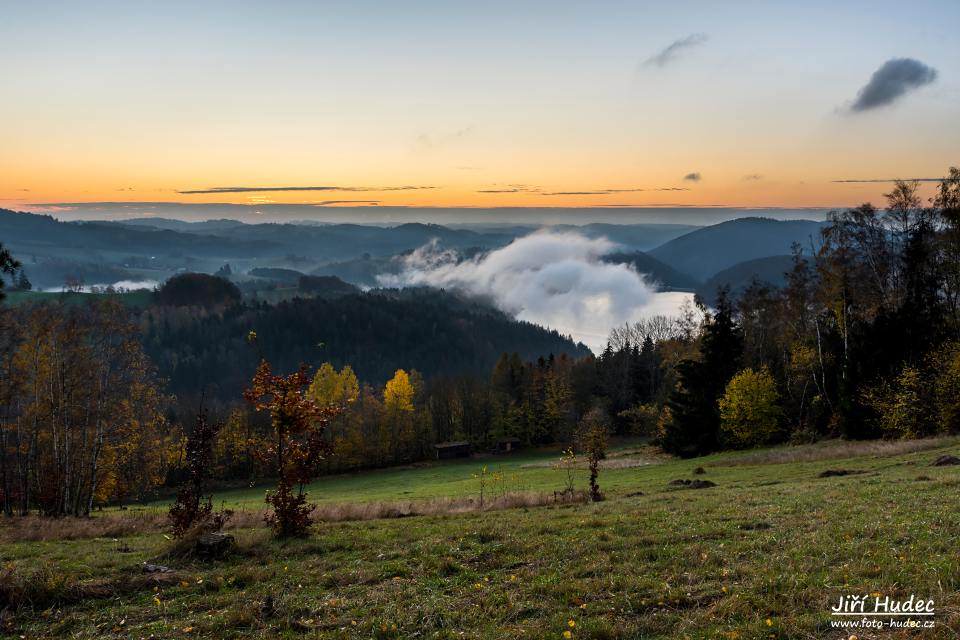 Svítání nad Vírskou přehradou