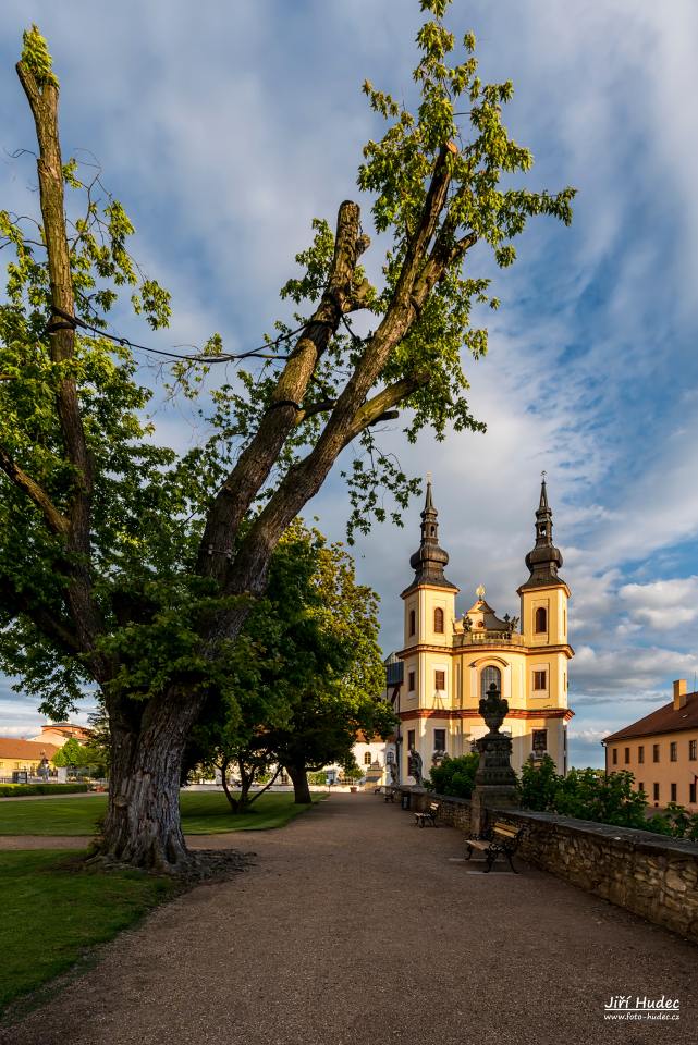 Večerní kostel Nalezení sv. Kříže v Litomyšli 4