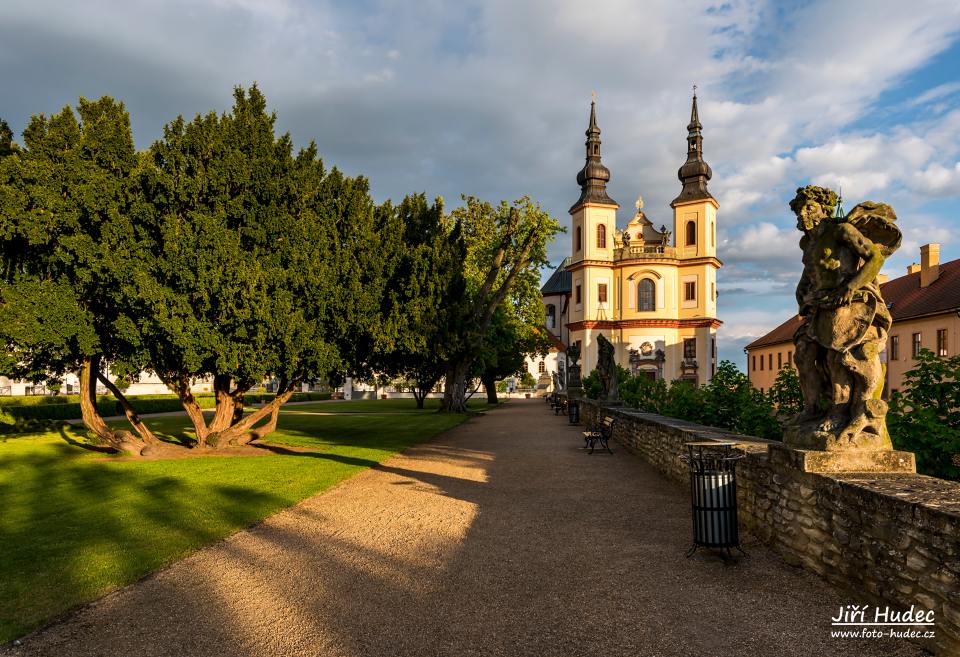 Večerní kostel Nalezení sv. Kříže v Litomyšli 5
