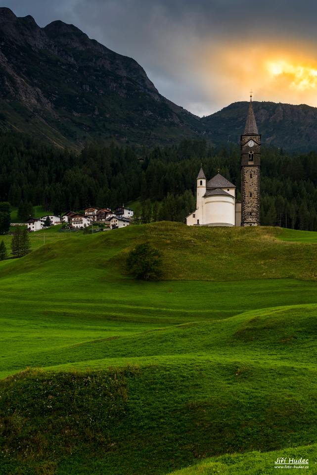 Večerní kouzlení nad San Gottardo