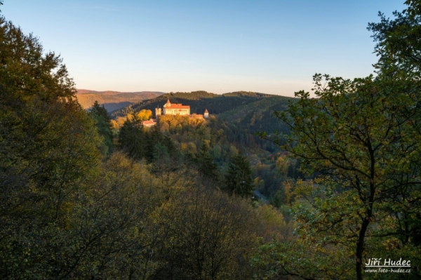 Hrad Pernštejn z Maria Laube