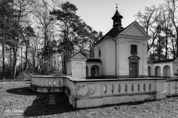 Kaple sv. Rodiny - Černá Hora 2