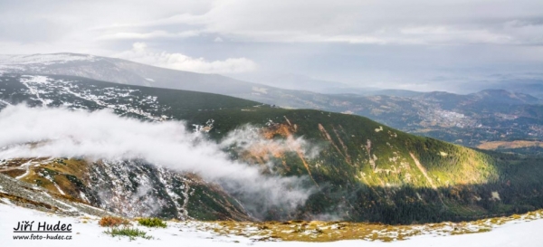 Krkonoše - ranní mlha nad Obřím sedlem 2