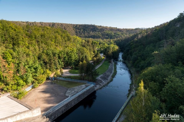 Mohelenská hadcová step z hráze vodní...