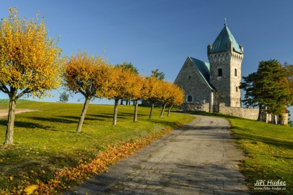 Podzimní Vítochovský kostelík