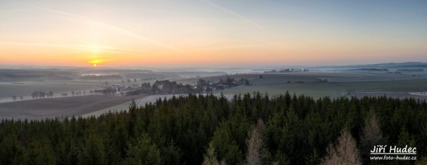 Ranní panorama z Rosičky 3