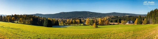 Ranní vyhlídka nad Českými Milovy 1