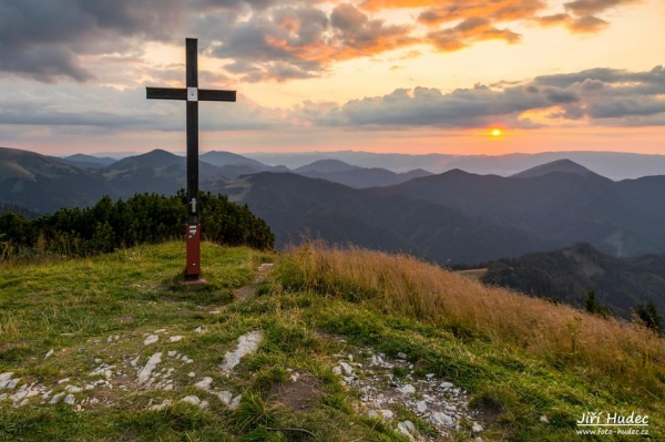 Vrchol Rakytova při západu slunce