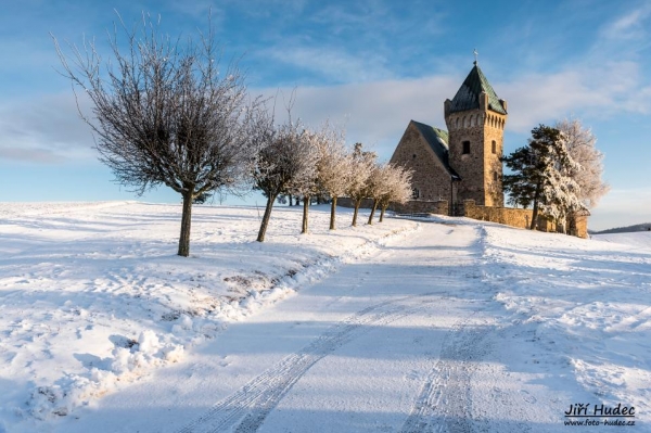 Zimní cesta k Vítochovskému kostelíku